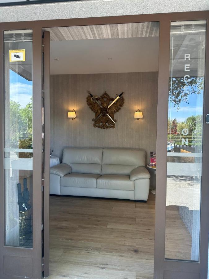 Toledo Plaza Ξενοδοχείο Εξωτερικό φωτογραφία